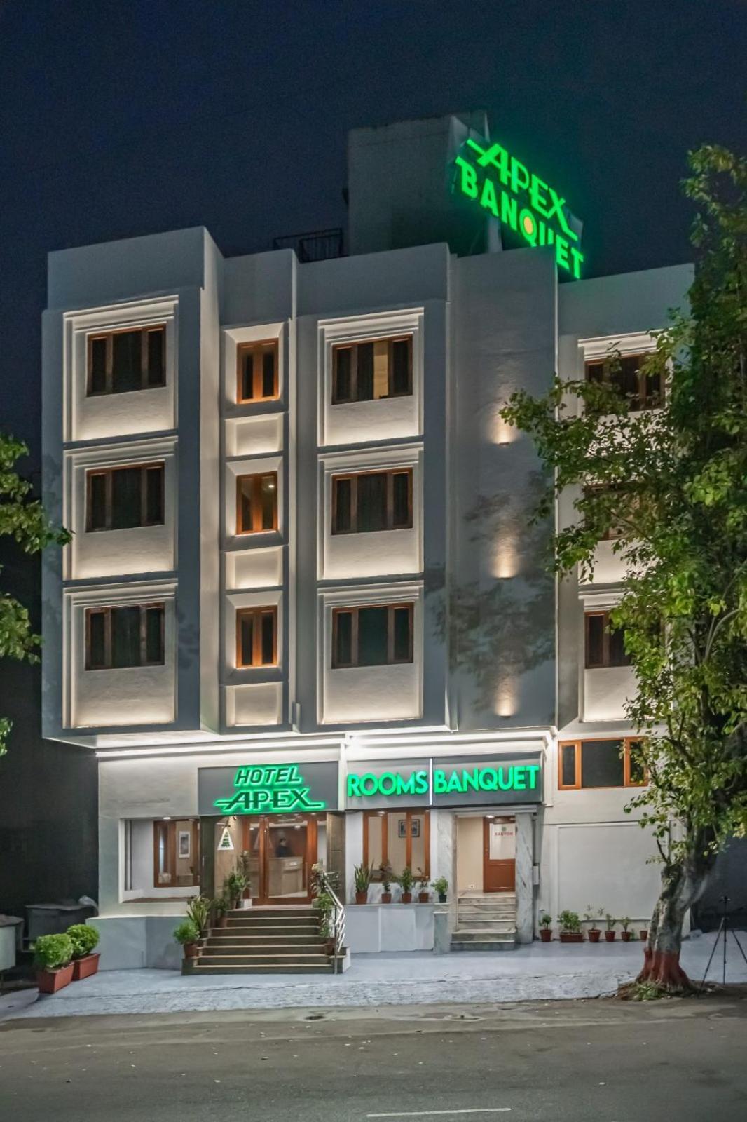 Hotel Apex สุรัต ภายนอก รูปภาพ