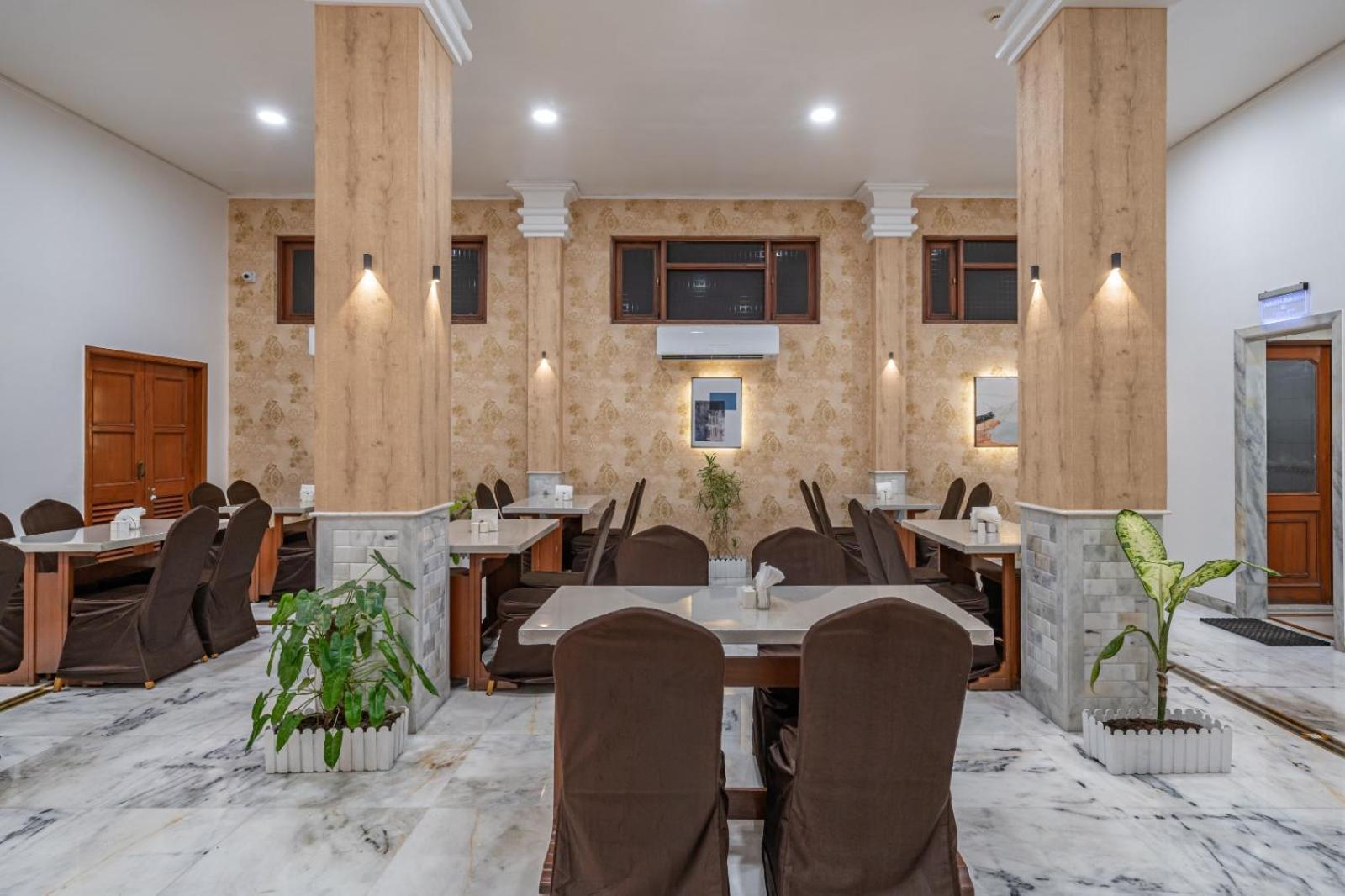 Hotel Apex สุรัต ภายนอก รูปภาพ