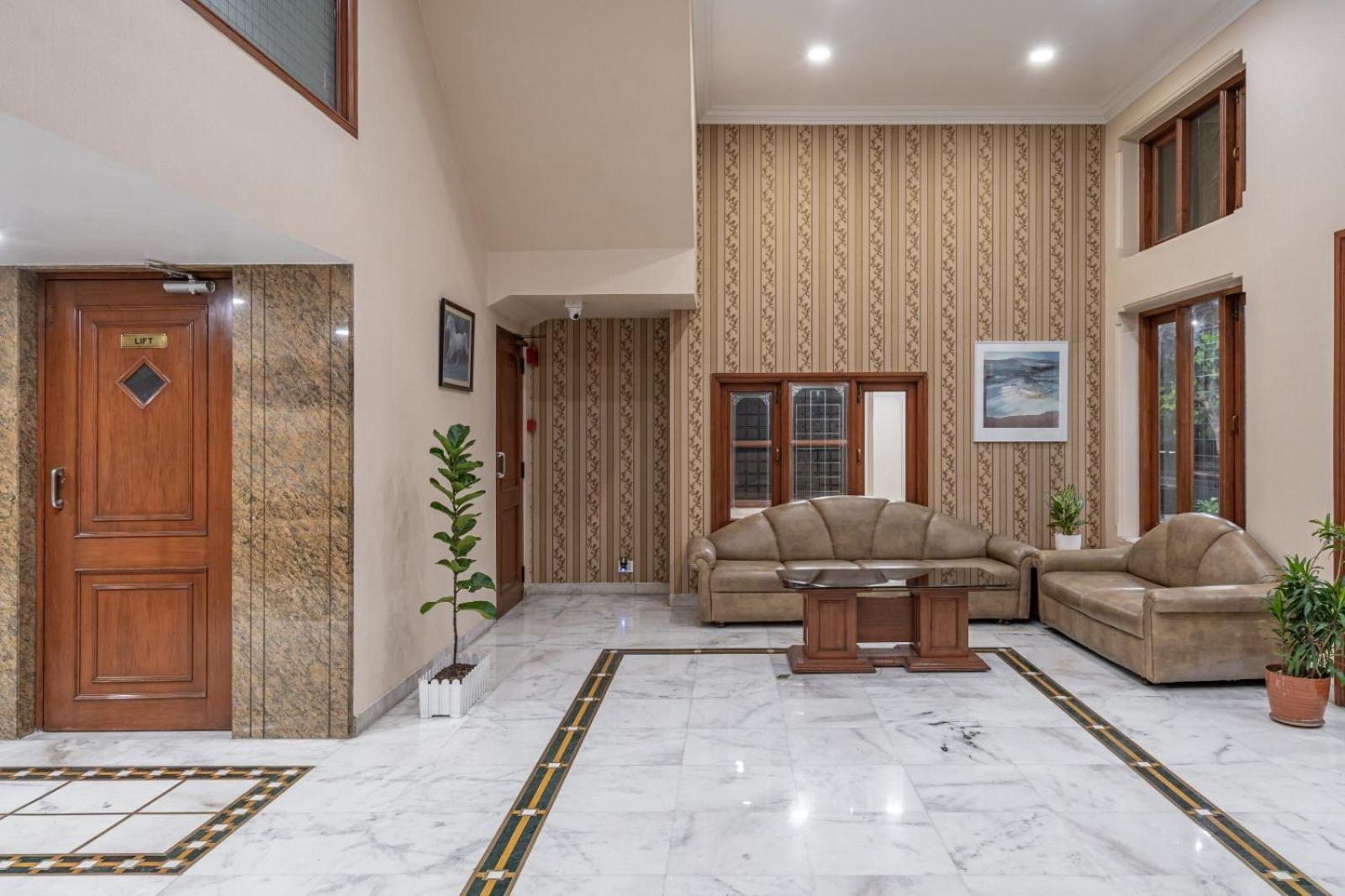 Hotel Apex สุรัต ภายนอก รูปภาพ