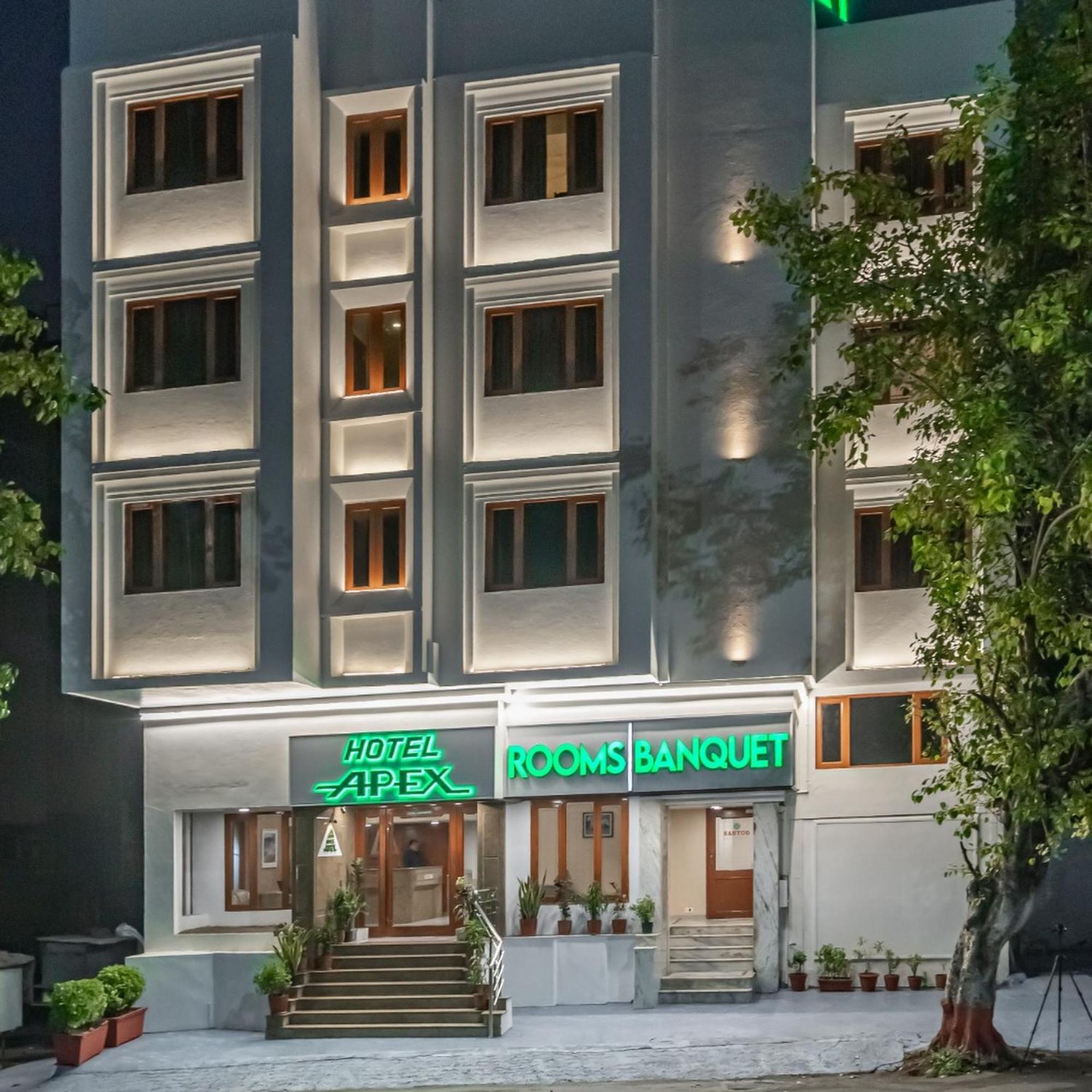 Hotel Apex สุรัต ภายนอก รูปภาพ