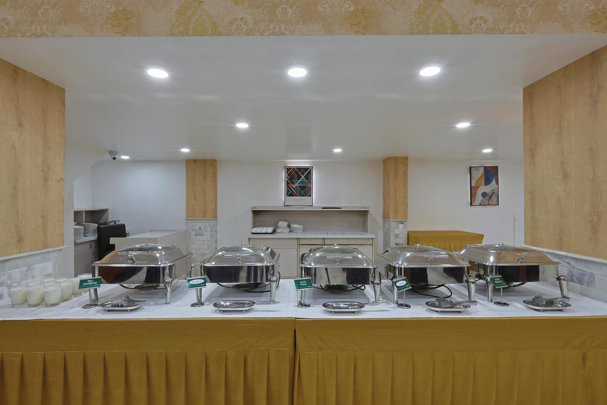 Hotel Apex สุรัต ภายนอก รูปภาพ