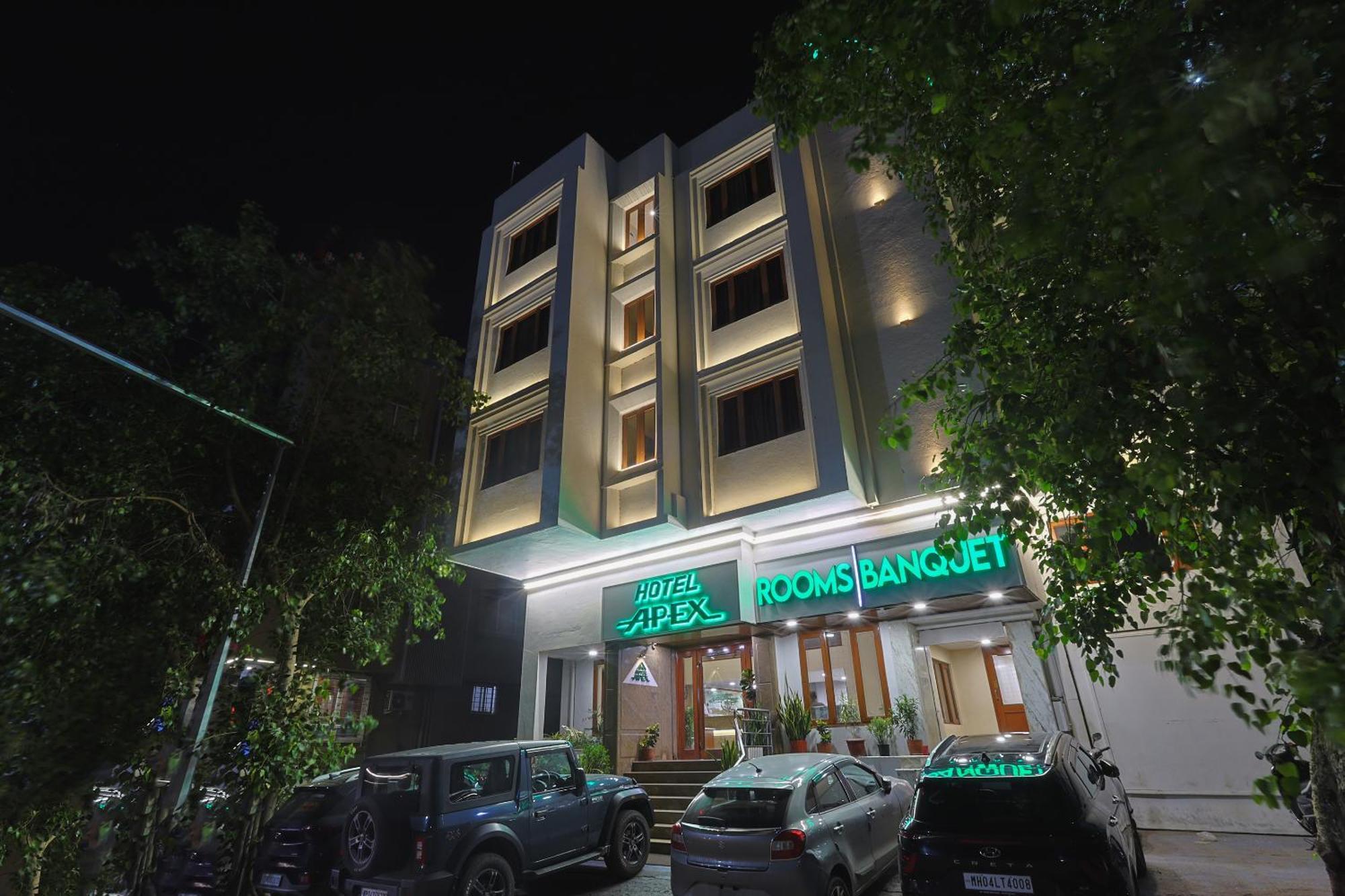 Hotel Apex สุรัต ภายนอก รูปภาพ