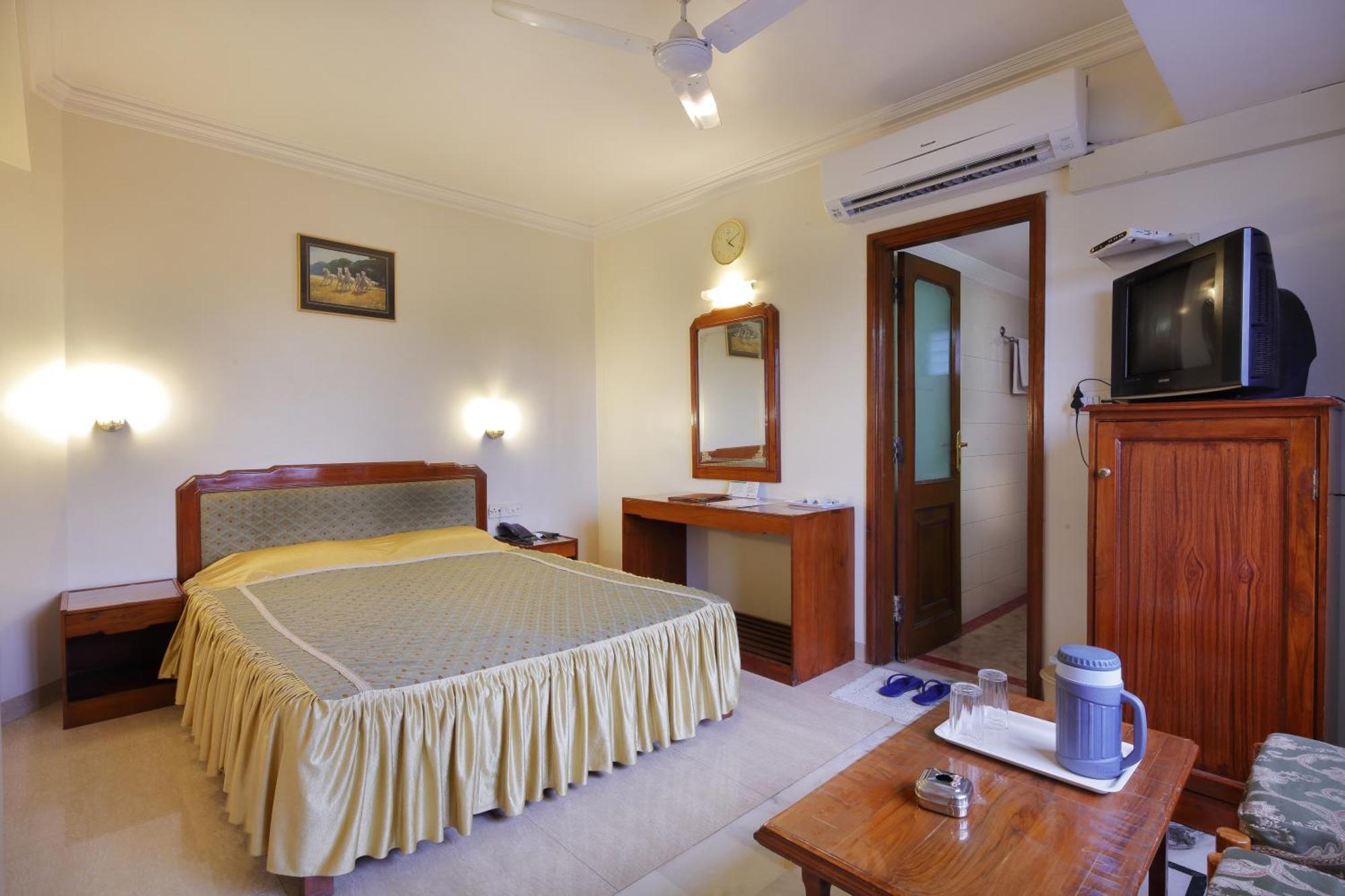 Hotel Apex สุรัต ภายนอก รูปภาพ