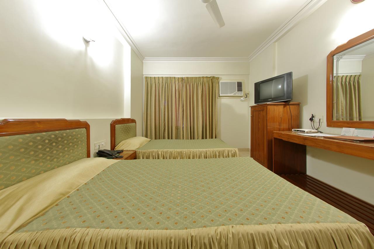 Hotel Apex สุรัต ภายนอก รูปภาพ