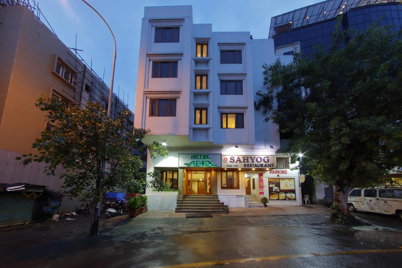 Hotel Apex สุรัต ภายนอก รูปภาพ
